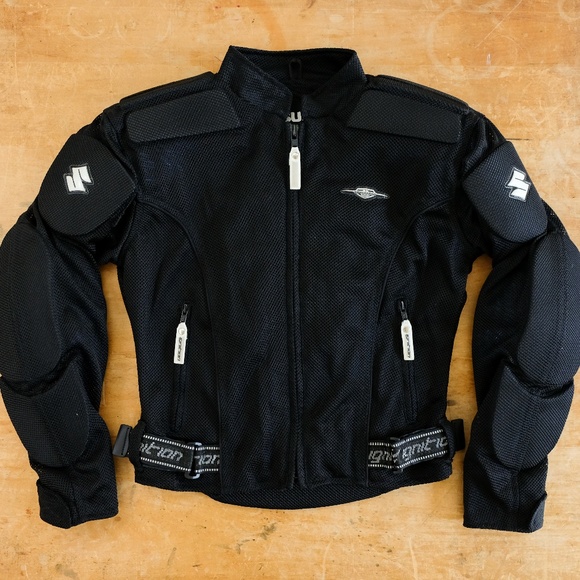 suzuki boulevard leather jacket